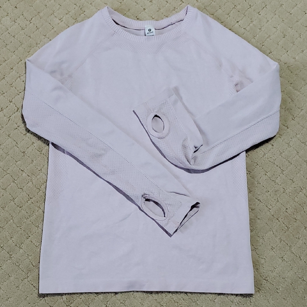 90 Degree By Reflex Women's Light Purple Crew Neck Sweater Size Small